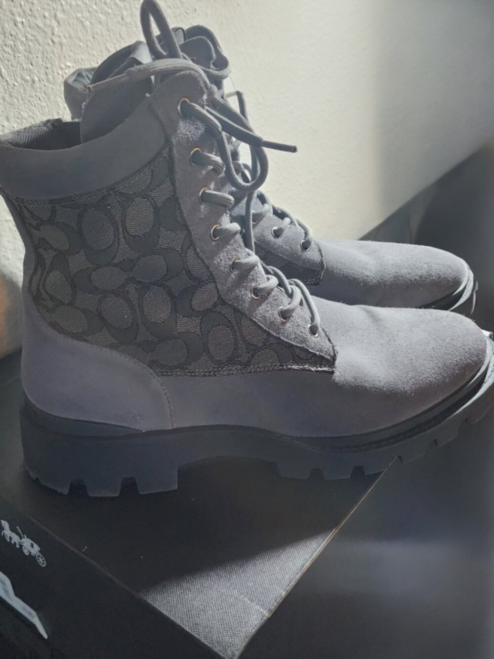 Coach Men’s Size 12 Gray Signature Lace-Up Combat Boots - Picture 1 of 4